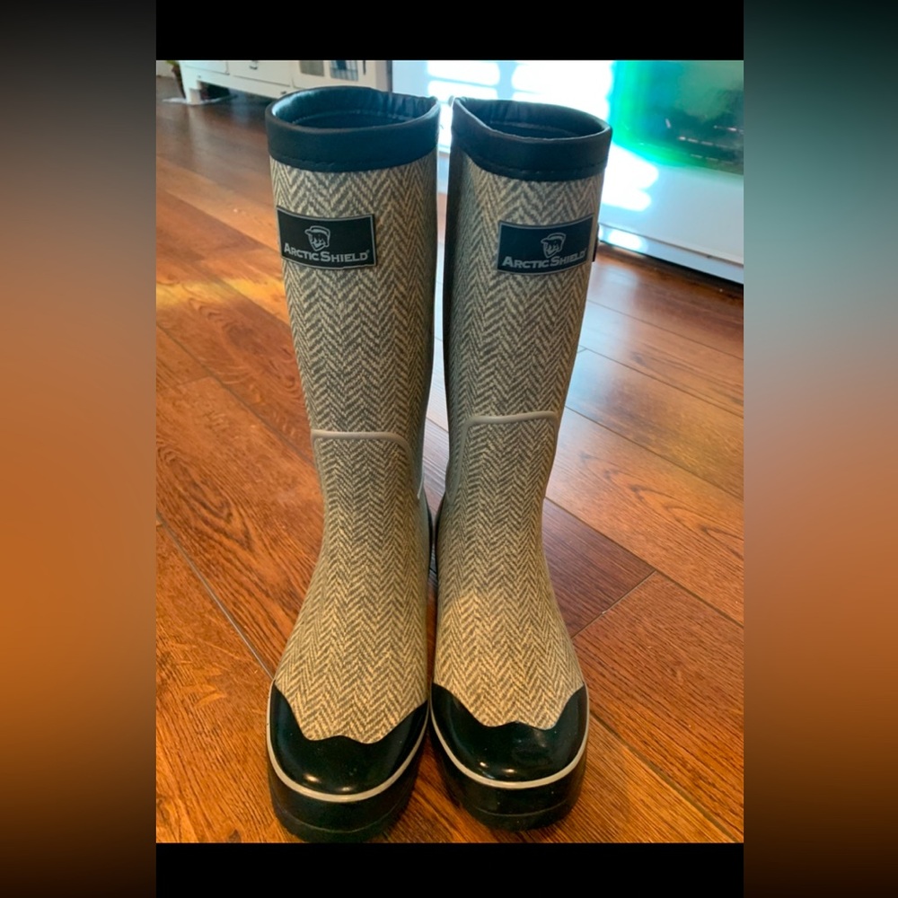 Artic Shield: Women’s Rain Boots Muck / Mud Boots - Tweed Chevron Look: Size 7